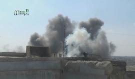 حمص- الرستن: غارات للطيران الحربي استهدفت الاحياء السكنية في المدينة