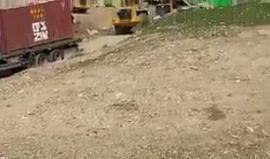 فيديو : استمرار هدم جرافات الاحتلال لقرية أم الحيران في النقب