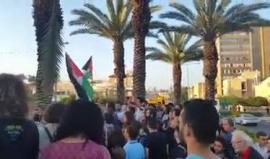 #شاهد..
 خروج مظاهرة في مدينة #حيفا نصرة للقدس وتنديدا بجرائم الاحتلال في قطاع غزة اليوم.