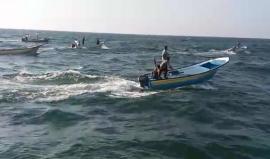 #مباشر تظاهرة بحرية من ميناء غزة باتجاه الحدود البحرية شمال قطاع غزة‏
بث/ عبد الرحمن الربعي