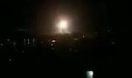 #شاهد 
صاروخ مضاد يطلق بإتجاه صواريخ تستهدف العاصمة السورية دمشق