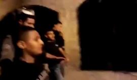 #شاهد : شرطة الاحتلال تعتقل طفلين مقدسيين في البلدة القديمة في القدس