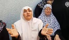 " الله يسهل عليك ويفرحك بشهادتك" 
#شاهد دعاء وكلمات مؤثرة من والدة الشهيد القسامي محمد العرعير قبيل تشييع جثمانه اليوم في غزة . 
تصوير إسراء العرعير