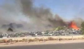 #شاهد اقتراب النيران من موقف للسيارات قرب مستوطنة "مودعين" القريبة من القدس المحتلة