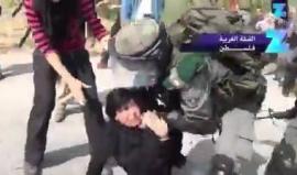 #شاهد همجية ووحشية جنود الاحتلال .. هذا ما يفعلونه بالنساء في الضفة الغربية!