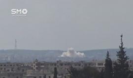 سوريا - درعا : الطيران المروحي يلقي بالبراميل المتفجرة على أحياء درعا البلد