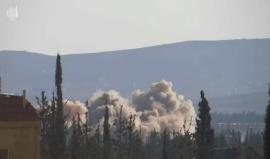 طائرات النظام السوري تقصف مخيم خان الشيح بريف #دمشق