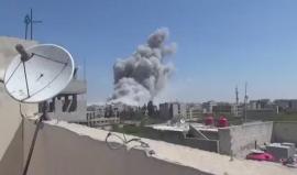 لحظة قصف الطيران الحربي مدينة سقبا بريف دمشق