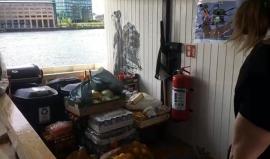 #مباشر
الجالية الفلسطينية في الدنمارك تستقبل قوارب العودة الى غزة وتقدم لها مساعدات اللوجستية من الطعام والشراب من اجل الوصول الآمن الى غزة 
كوبنهاجن ٢١- ٥ -٢٠١٨