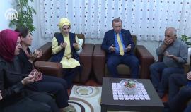 #شاهد الرئيس التركي رجب طيب أردوغان يزور أسر ثلاثة من ضحايا الانقلاب التركي.