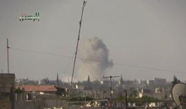 جانب من الغارات التي شنها الطيران الحربي اليوم على مدينة الرستن في حمص