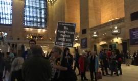 #مباشر مظاهرة في مدينة نيويورك الامريكية رفضا لنقل ترامب السفارة الامريكية للقدس وتضامنا مع مسيرة العودة بغزة