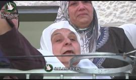 "مع السلامة الله يرضى عليك في امان الله "
#شاهد .. مقطع مؤثر لوداع وكلمات أم الشهيدد وائل ابو صالح لنجلها بعد إلقاء النظرة الأخيرة عليه في منزله بضاحية شويكة بطولكرم.