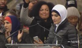 كلمة قوية للناشطة الفلسطينية الأمريكية ليندا صرصور، إحدى منظمات مسيرة النساء ضد الرئيس ترامب في واشنطن . ترجمة مركز الدراسات السياسية والتنموية