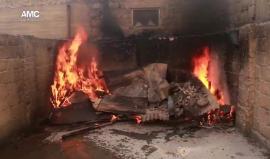 حرائق بحي الصالحين في #حلب جراء القصف بقنابل الفسفور الحارق اليوم 
مركز حلب الإعلامي 
#HolocaustAleppo