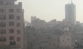 طائرات الاستطلاع الإسرائيلية تستهدف مبنى مؤسسة المسحال غربي غزة بثلاثة صواريخ