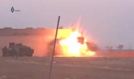 +18 

#شاهد لحظة تفجير عنصر من "تنظيم الدولة" نفسه قرب تجمع لقوات سوريا الديمقراطية بريف الرقة