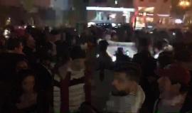 #شاهد #مباشر مظاهرات مستمرة أمام السفارة الأمريكية في العاصمة الاردنية عمان نصرة للقدس ورفضا لقرار ترامب . 
#القدس_عاصمة_فلسطين