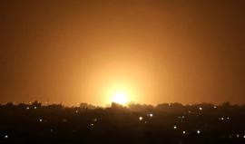 الاحتلال يقصف موقعين للمقــــاومة في قطاع غزة