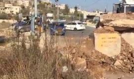 قوات الاحتلال تواصل إغلاق المداخل الفرعية لبلدة حوارة جنوبي نابلس
