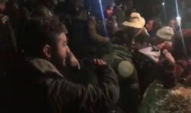 #شاهد
لحظة مداهمة قوات الاحتلال لقرية صارورة قرب يطا جنوب الخليل والتي أقامها نشطاء