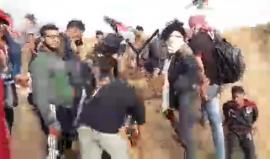 #مباشر تصاعد فعاليات الجمعة الرابعة من #مسيرة_العودة_الكبرى شرق البريج وسط قطاع غزة .

مراسلنا : احمد المقادمة