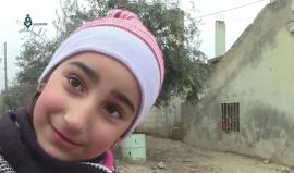 طفلة من مدينة الرستن بريف حمص لا تعرف والدها الذي يعتقله نظام الاسد منذ سنوات