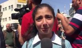 #شاهد
"لجين" طفلة الأسير المحرر أحمد عواد والمعتقل في سجون السلطة: "اشتقلته كثير لانه ما بنشوفه في البيت من الاعتقالات"