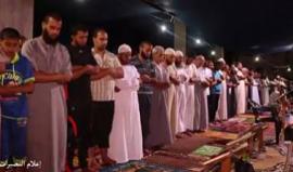 #شاهد

أجواء ليلة 27 من رمضان في  مسجد الشهداء بمخيم #النصيرات 
تصوير أحمد زقوت