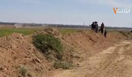 #فيديو جرافات الاحتلال تواصل توغلها قرب السياج الفاصل شرق خزاعة شرقي خانيونس جنوب قطاع غزة