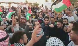 #شاهد مظاهرة قبل قليل في مدينة الكويت نصرة للقدس . 
#القدس_عاصمة_فلسطين