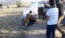 #شاهد إصابة أحد الشبان برصاص الاحتلال خلال المشاركة بمسيرة العودة قبل قليل شرق خانيونس