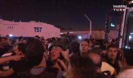 #شاهد| الانقلابيون يسلمون أسلحتهم للشعب التركي وينسحبون من أماكن انتشارهم