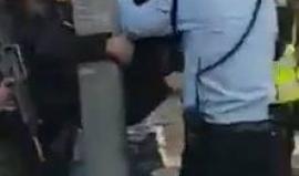 اعتداء جنود الاحتلال على شاب في باب العامود بمدينة القدس المحتلة عقب إطلاق النار على فتاة فلسطينية