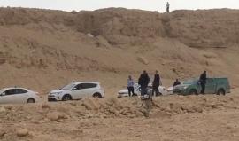 #صور مقتل 9 إسرائيليين وفقدان آخرين اثر انجراف حافلة ناجم عن الامطار في النقب المحتل .