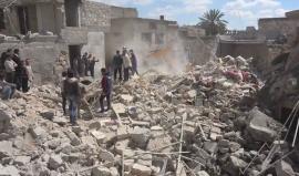 طائرات الأسد تقصف معرة النعمان بريف إدلب وتخلف 4 شهداء وعشرات الجرحى
تقرير هادي العبدالله