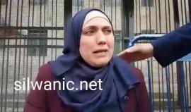 #شاهد | والدة الأسيرالمريض علي صبرة (20عاماً) تبكي بعد الحكم عليه بالسجن مدة 9 أعوام