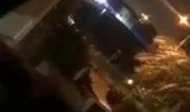 #شاهد
السعودية: فيديو آخر يتداوله نشطاء لإطلاق النارالكثيف قرب قصر الملك سلمان في حي الخزامي بالرياض
#اطلاق_نار_في_حي_الخزامى