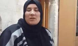 #شاهد .. #بث_مباشر مع أم الشهيد محمد علي #كوماندور_السكاكين من من المسجد الاقصى المبارك في القدس المحتلة وتهدي باقة ورود الى مفجر الانتفاضه الشهيد مهند الحلبي .

تصوير || Khaled Mawasi