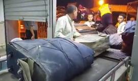 جانب من عودة الفوج الأول من حجاج بيت الله الحرام إلى قطاع غزة عبر معبر رفح البري>
تصوير: محمود بسام