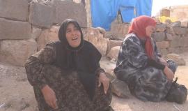 ⁠⁠⁠Escaping death..
A horrific massacre carried out by regime warplanes against displaced civilians in Maarata camp, southern #Idlib countryside.

#syria - (Husam Hezaber)