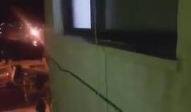 #فيديو قوات الاحتلال تعتقل الشاب أمير سفاقة عقب مداهمة منزله في طولكرم فجر اليوم