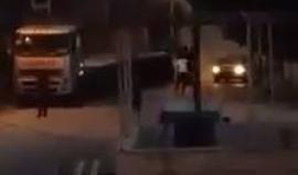 #شاهد مواجهات بين الشبان الفلسطينيين وقوات الاحتلال في منطقة المخفية في نابلس فجر اليوم