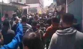 #شاهد | من مراسم تشييع الشهيد الفتى جاسم نخلة (17 عاما)، من مخيم الجلزون شمال رام الله، والذي ارتقى بالأمس متأثرا بجروحه التي أصيب بها في 23 آذار/ مارس الماضي، بعد إقدام قوات الاحتلال إطلاق النار عليه بالقرب من المخيم.