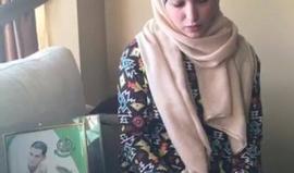 #بث_مباشر مع زوجة الأسير ماهر الهشلمون الذي نفذ عملية دهس وطعن أدت لمقتل مستوطنة وإصابة آخرين وحكم بالسجن مؤبد وأضيف مؤبد آخر لأنه لم يظهر أي ندم ولم يطلب استرحام حسب المحكمة وغرامة ٤ مليون شيكل.
لمن يود طرح أيّ سؤال وضعه في التعليقات.
تصوير عامر أبو عرفة