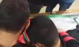 #فيديو وداع الشهيد "عُمير شحادة" الذي ارتقى مساء أمس برصاص الاحتلال  في قرية عوريف بنابلس