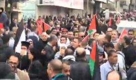 #مباشر مواجهات على حاجز قلنديا شمال القدس مع وصول المسيرة المركزية من رام الله.