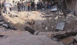 الدمار بمنازل المدنيين في بلدة باتبو جراء قصف الطيران الحربي في ريف حلب الغربي.