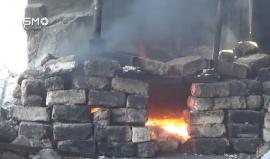 #شاهد كيف قهر أهالي غوطة دمشق الشرقية الحصار بصناعة المحروقات من مادة البلاستيك