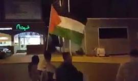 #شاهد 
وقفة تضامنية مع الأسير أحمد مناصرة في مجد الكروم بالداخل الفلسطيني المحتل.